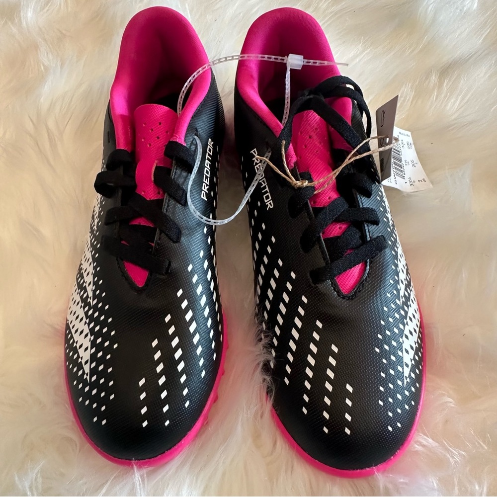 Adidas Predator Accuracy.4 Soccer Kids Shoes Size 2 NWT